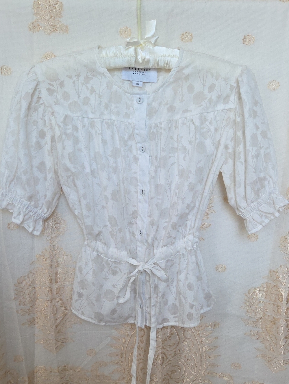NWOT The Shirt By Rochelle Behrens Flirty and Flora lWhitel Peplum Blouse -  XS